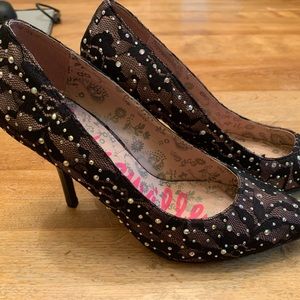 Bettsyville Size 7 Heels